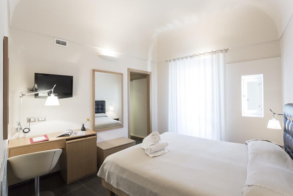 Hotel Novecento Шикли Экстерьер фото