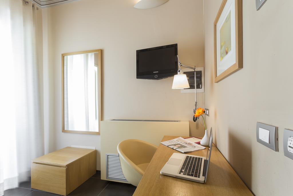 Hotel Novecento Шикли Экстерьер фото