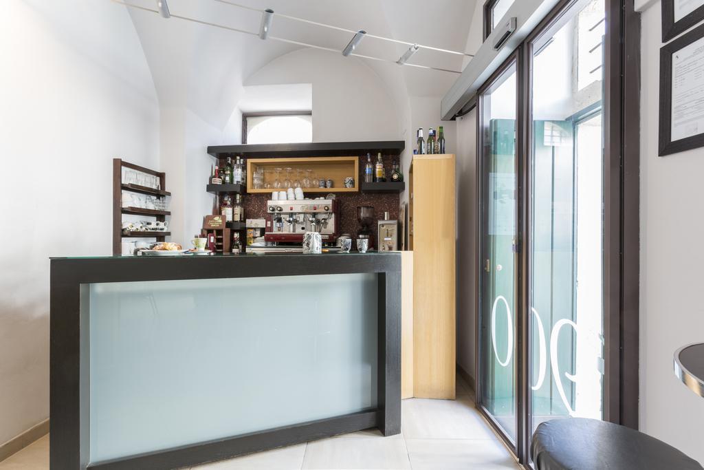 Hotel Novecento Шикли Экстерьер фото