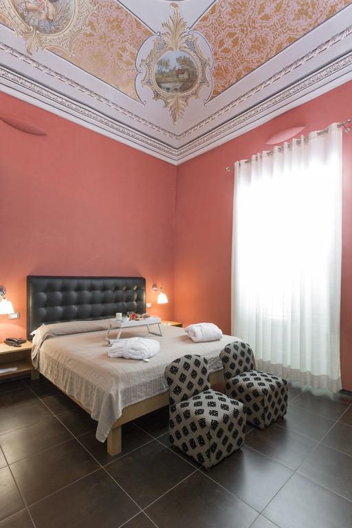 Hotel Novecento Шикли Экстерьер фото
