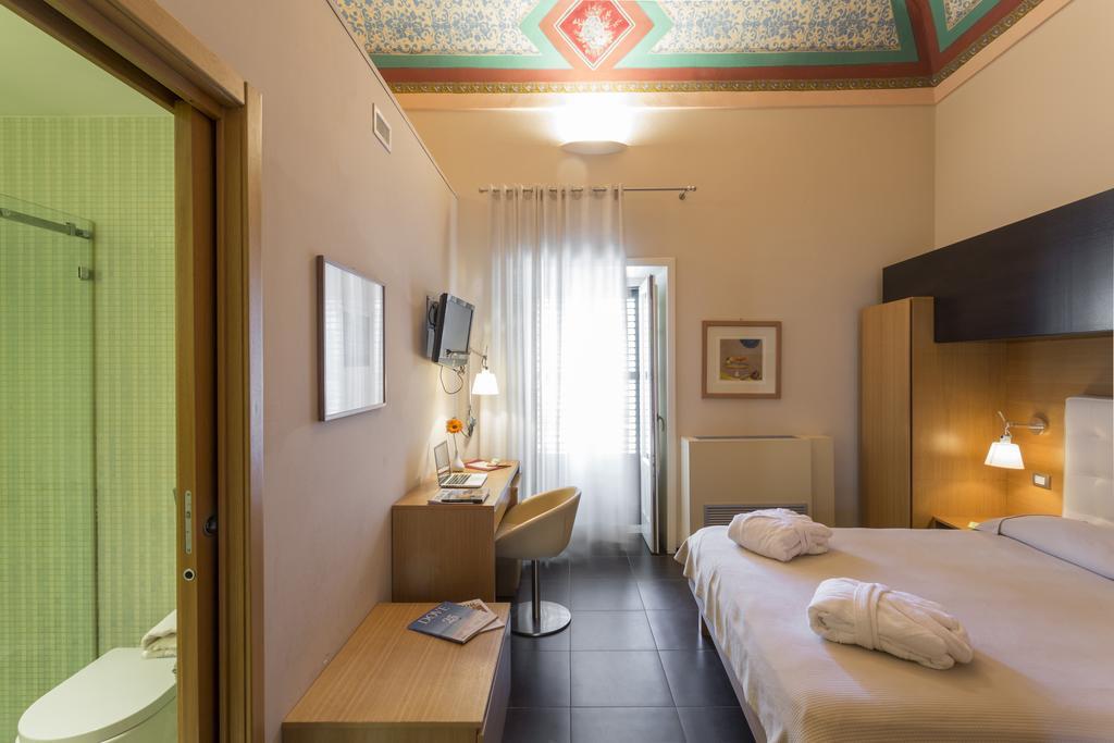 Hotel Novecento Шикли Экстерьер фото