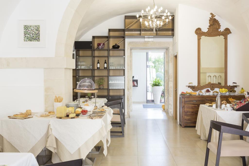 Hotel Novecento Шикли Экстерьер фото
