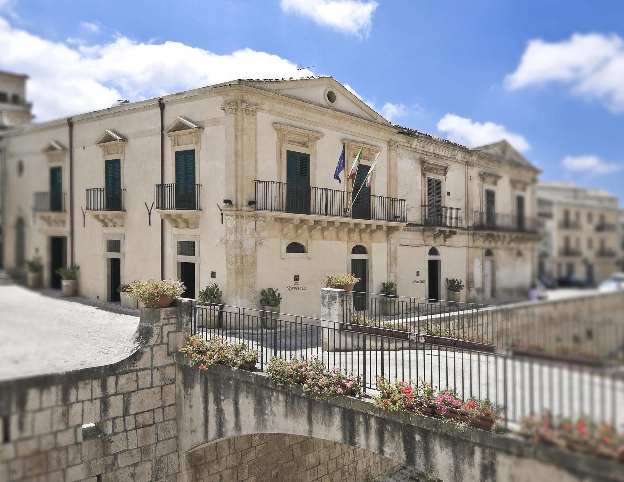 Hotel Novecento Шикли Экстерьер фото